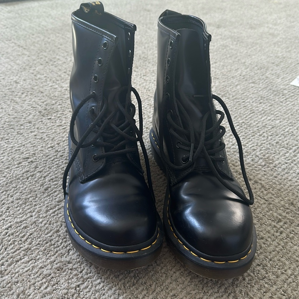 Dr Martens originals size 10
